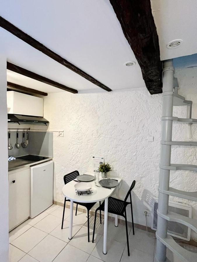Studio En Duplex La Roquebrussanne Exterior photo