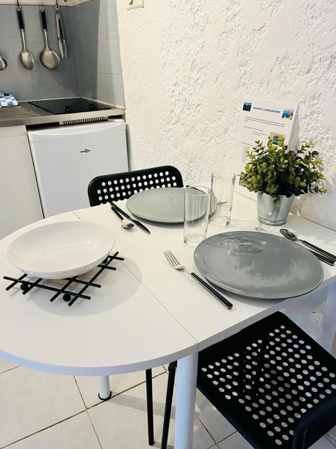 Studio En Duplex La Roquebrussanne Exterior photo